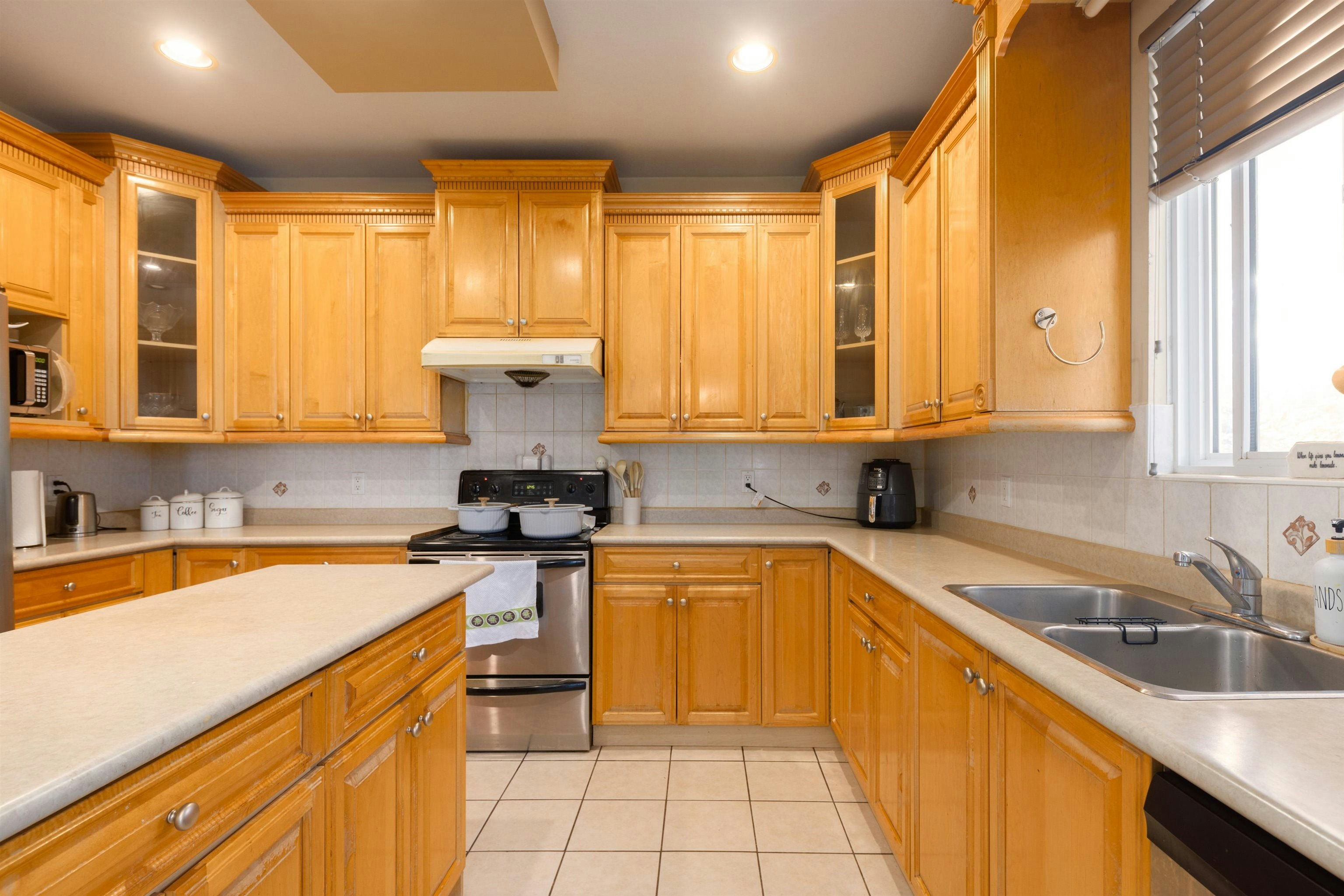 6761 145a Street, Surrey, BC, V3S 0T2 - 14