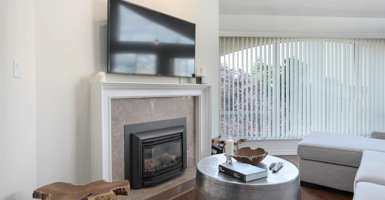 L01-788 W 8th Avenue, Vancouver, BC, V5Z 1E1 - 4