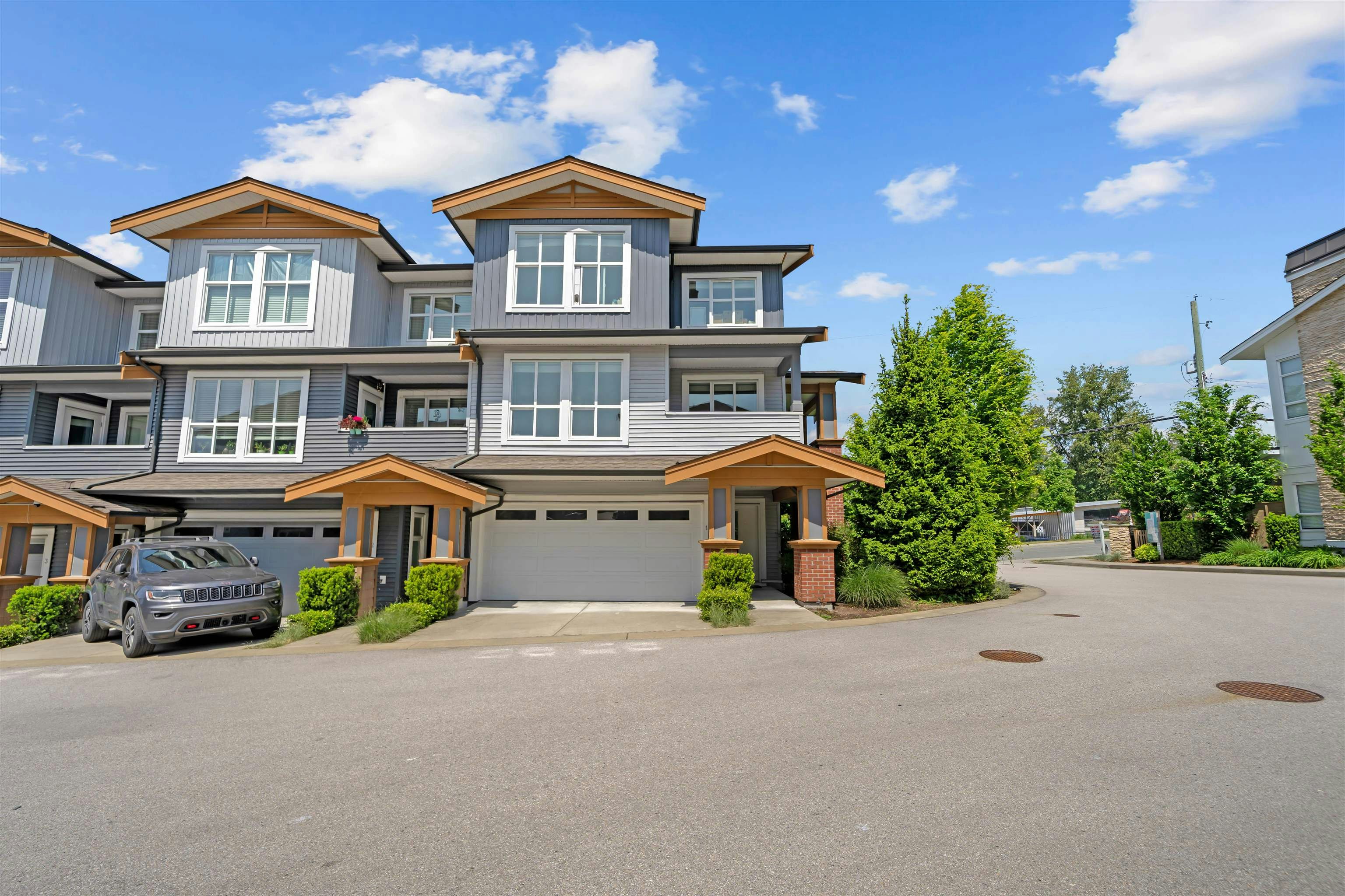 1-24086 104 Avenue, Maple Ridge, BC, V2W 1J2