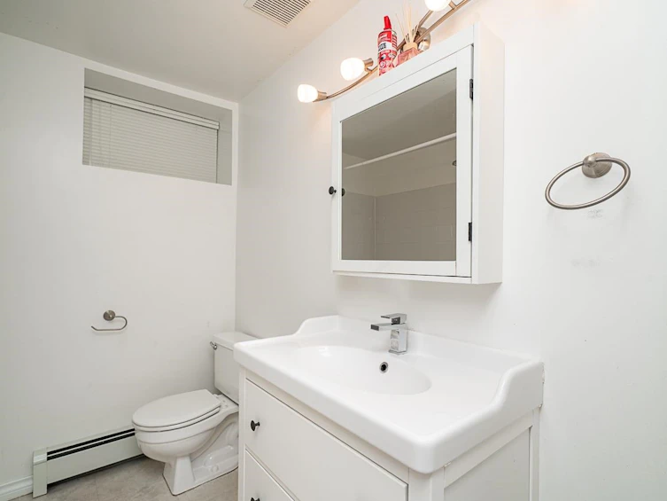 2948 Grant Street, Vancouver, BC, V5K 3E7 - 32
