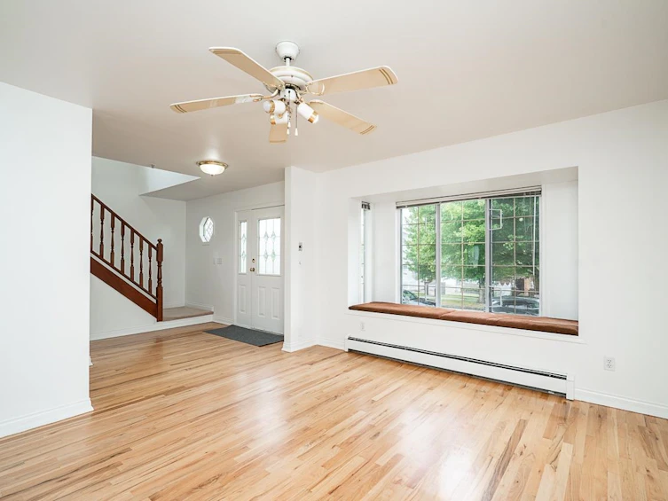 2948 Grant Street, Vancouver, BC, V5K 3E7 - 7