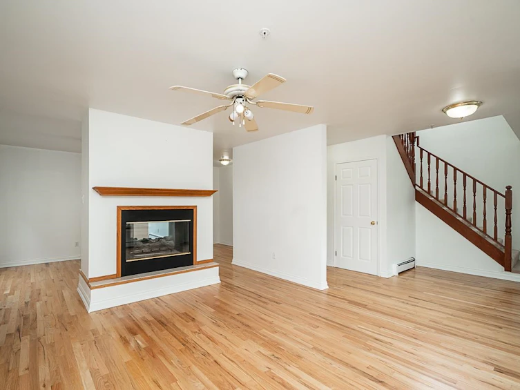 2948 Grant Street, Vancouver, BC, V5K 3E7 - 5
