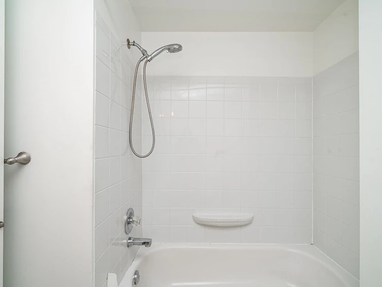 2948 Grant Street, Vancouver, BC, V5K 3E7 - 33