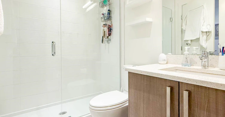 103-105 W 2nd Street, North Vancouver, BC, V7M 0E3 - 10