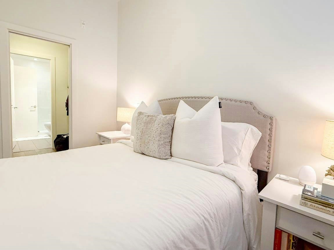 103-105 W 2nd Street, North Vancouver, BC, V7M 0E3 - 8