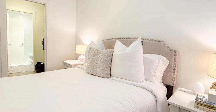 103-105 W 2nd Street, North Vancouver, BC, V7M 0E3 - 8