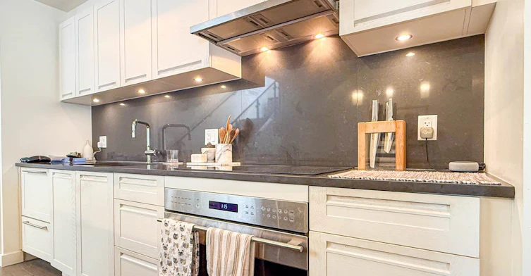 503-105 W 2nd Street, North Vancouver, BC, V7M 0E3 - 6