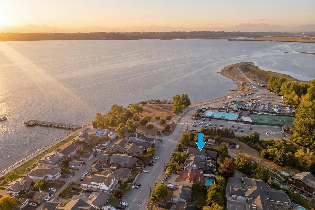 3098 Mcbride Avenue, Surrey, BC, V4A 3H1 - 10