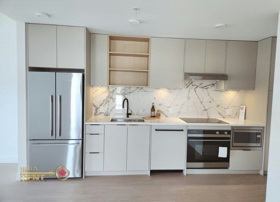 667-422 E 3rd Street, North Vancouver, BC, V7L 0K1 - 2