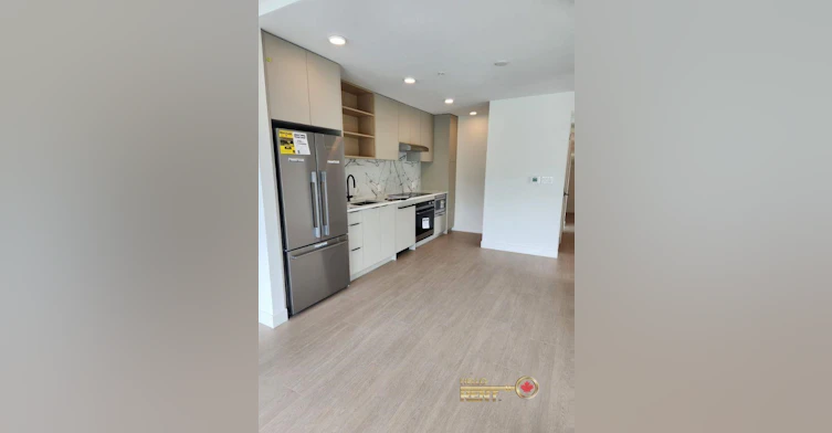 667-422 E 3rd Street, North Vancouver, BC, V7L 0K1 - 3