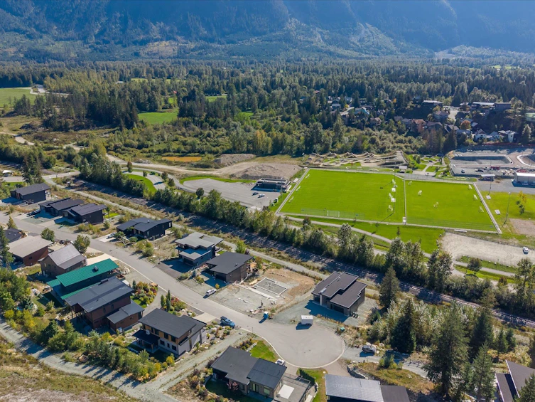 7646 Seven O'clock Drive, Pemberton, BC, V0N 2L3 - 24
