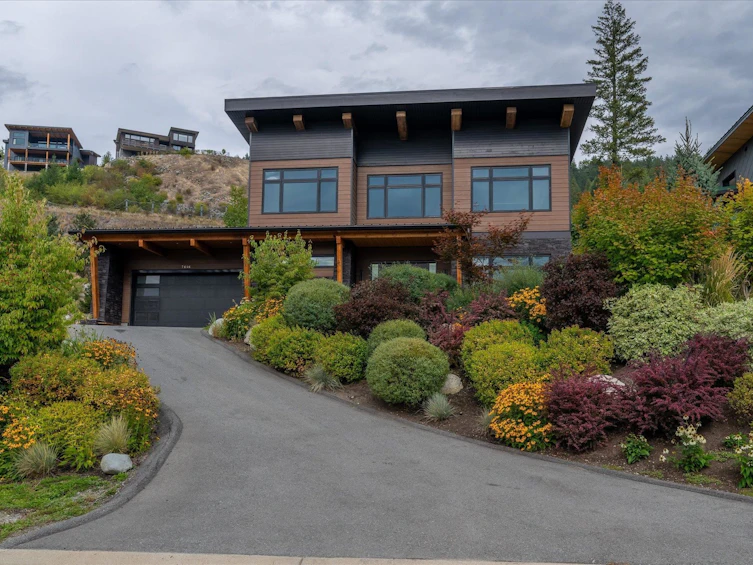 7646 Seven O'clock Drive, Pemberton, BC, V0N 2L3