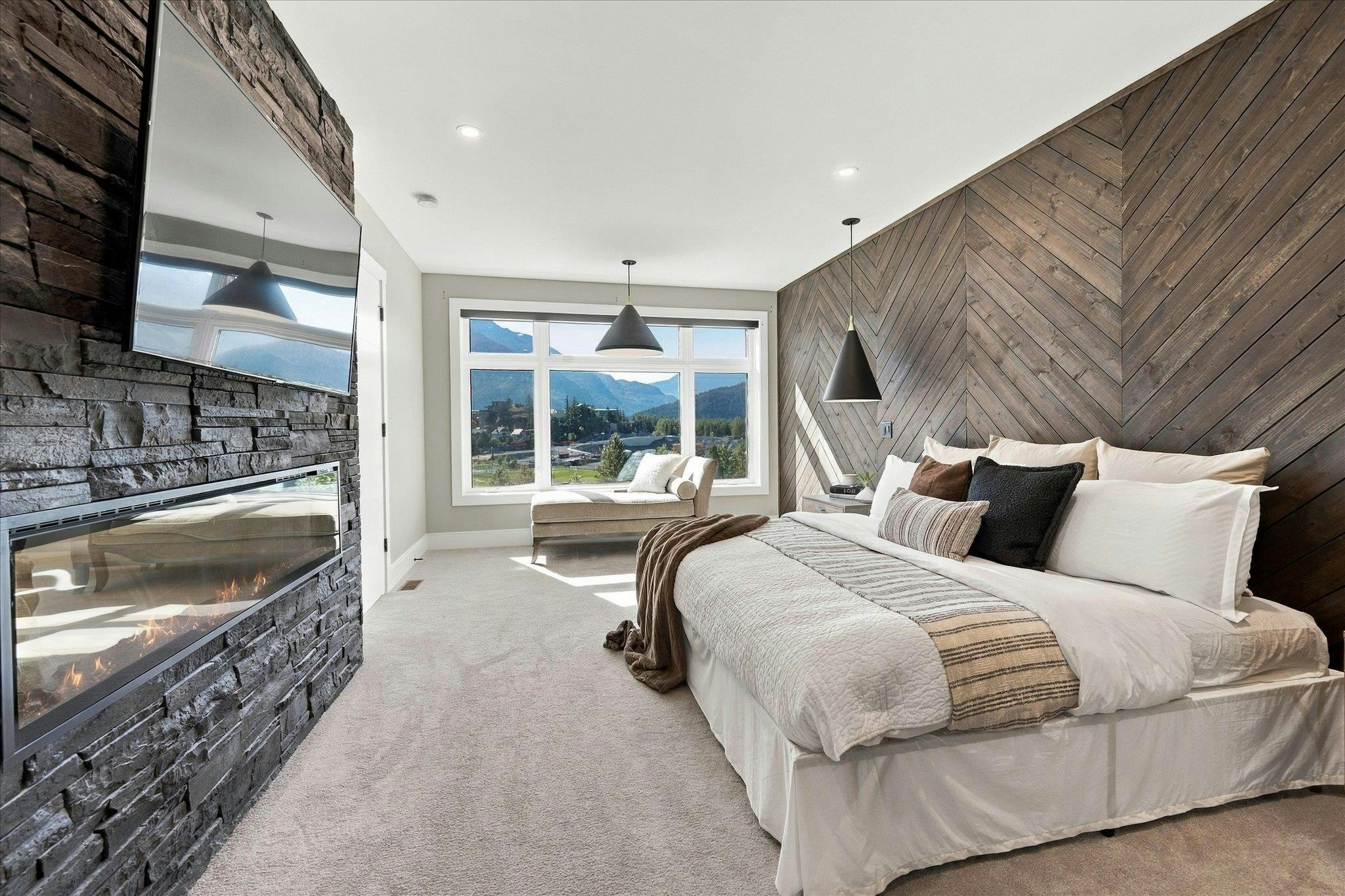 7646 Seven O'clock Drive, Pemberton, BC, V0N 2L3 - 16