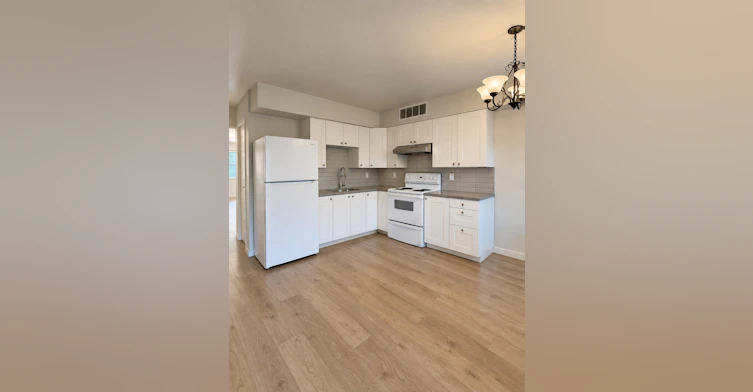 6925 Aubrey, Burnaby, BC, V5B 2E4 - 3