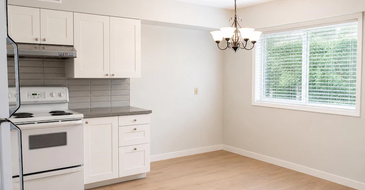 6925 Aubrey, Burnaby, BC, V5B 2E4 - 7