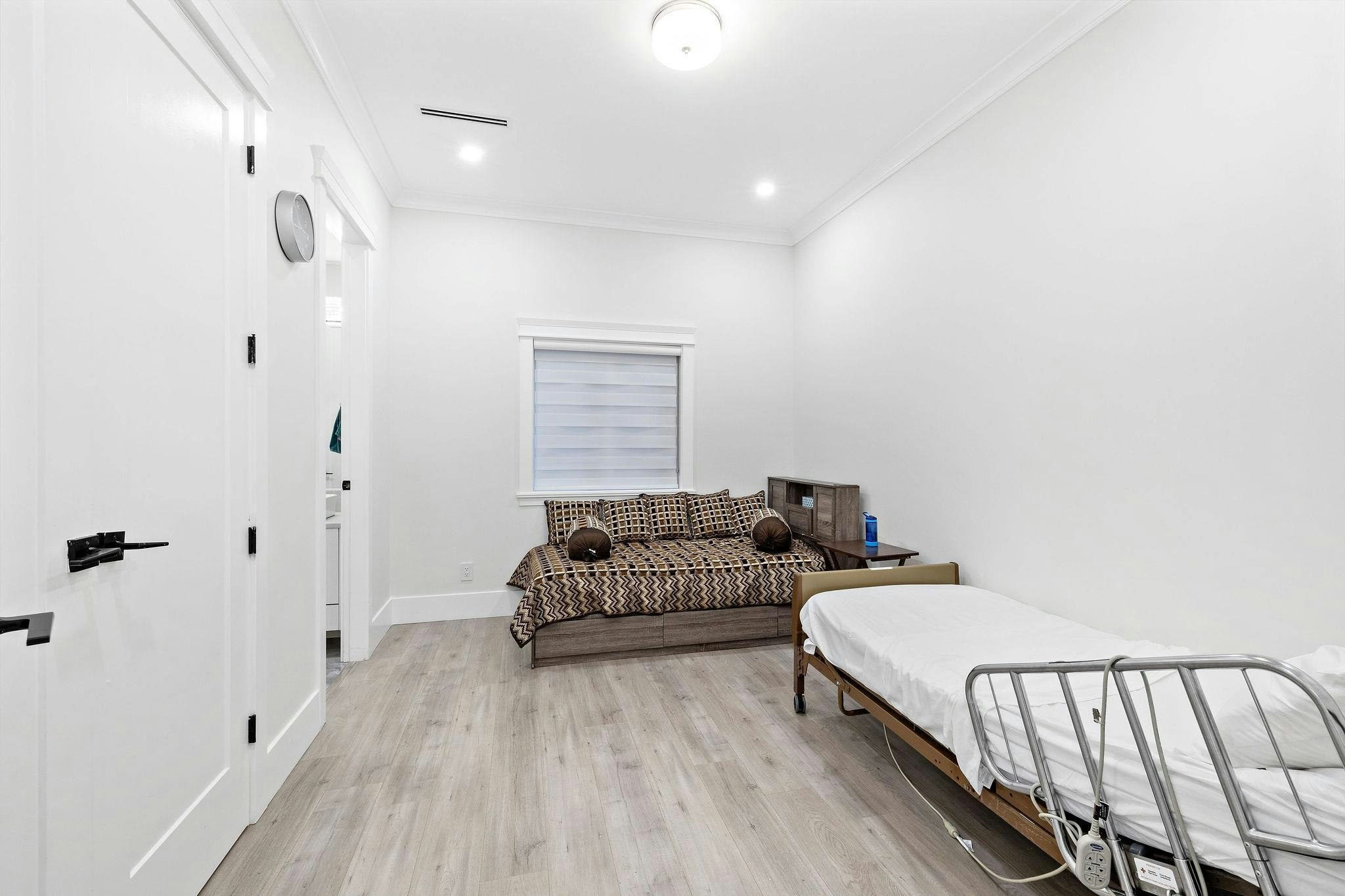 18065 58a Avenue, Surrey, BC, V3S 1N7 - 23