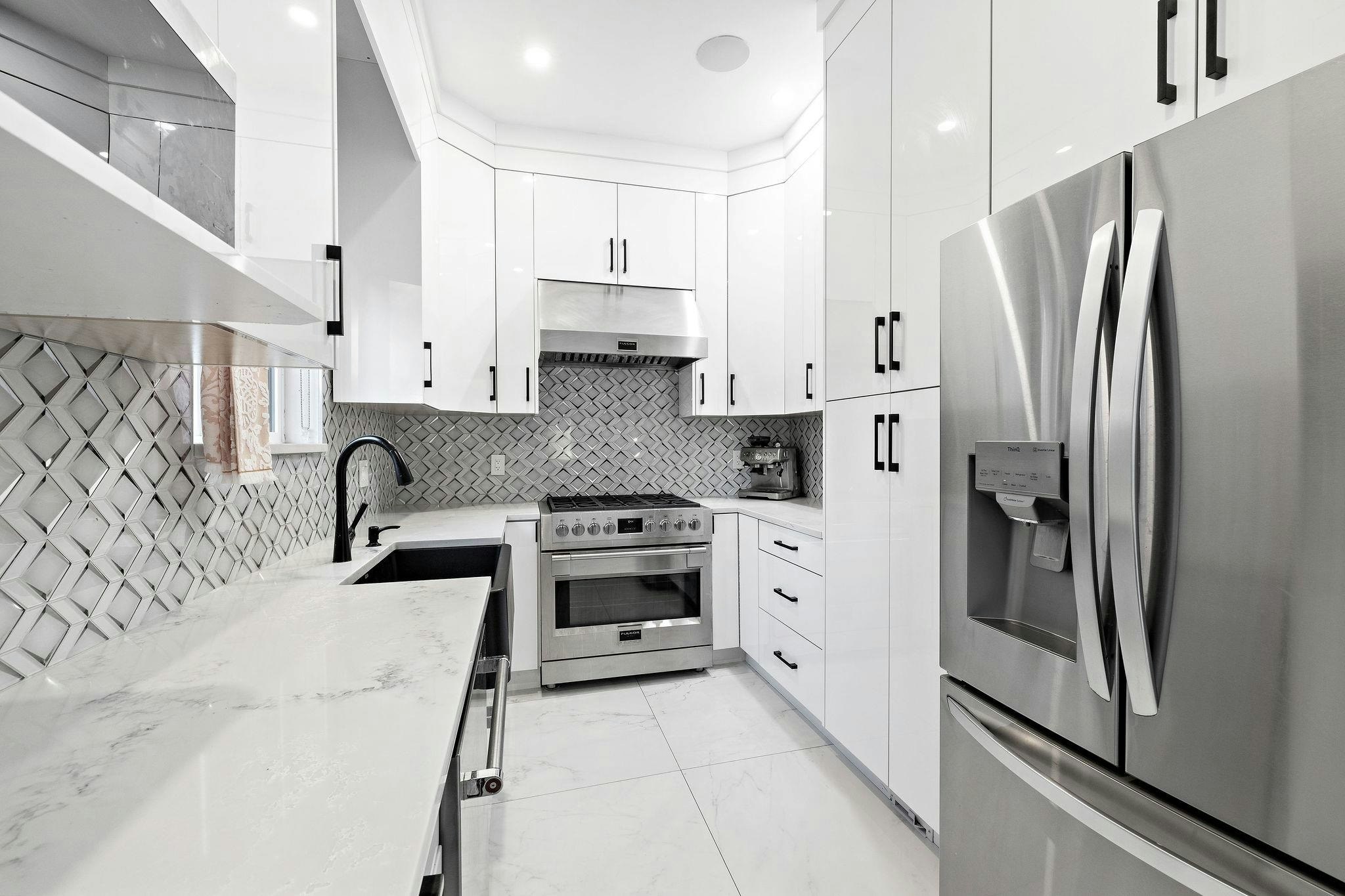 18065 58a Avenue, Surrey, BC, V3S 1N7 - 12