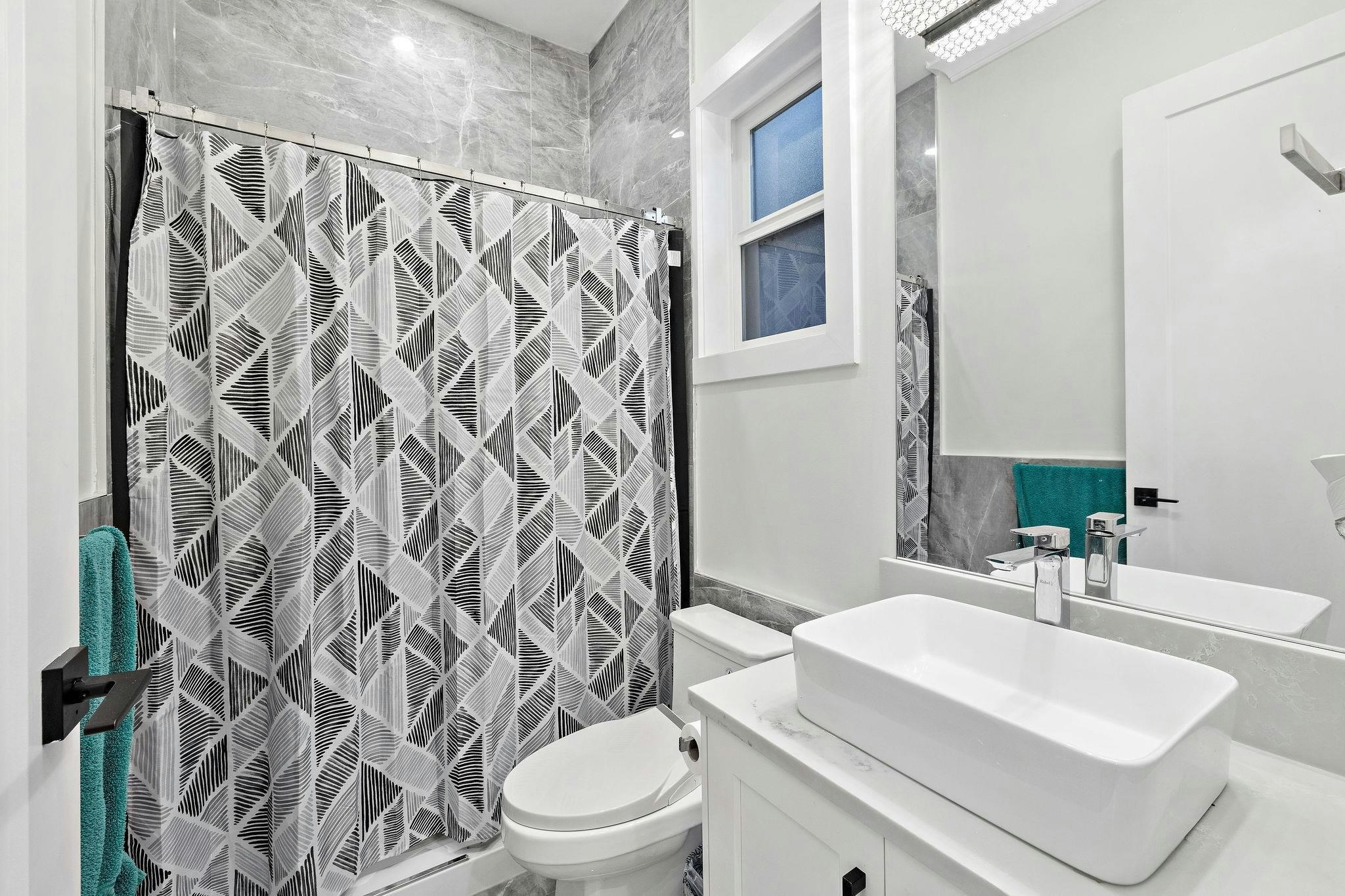 18065 58a Avenue, Surrey, BC, V3S 1N7 - 24