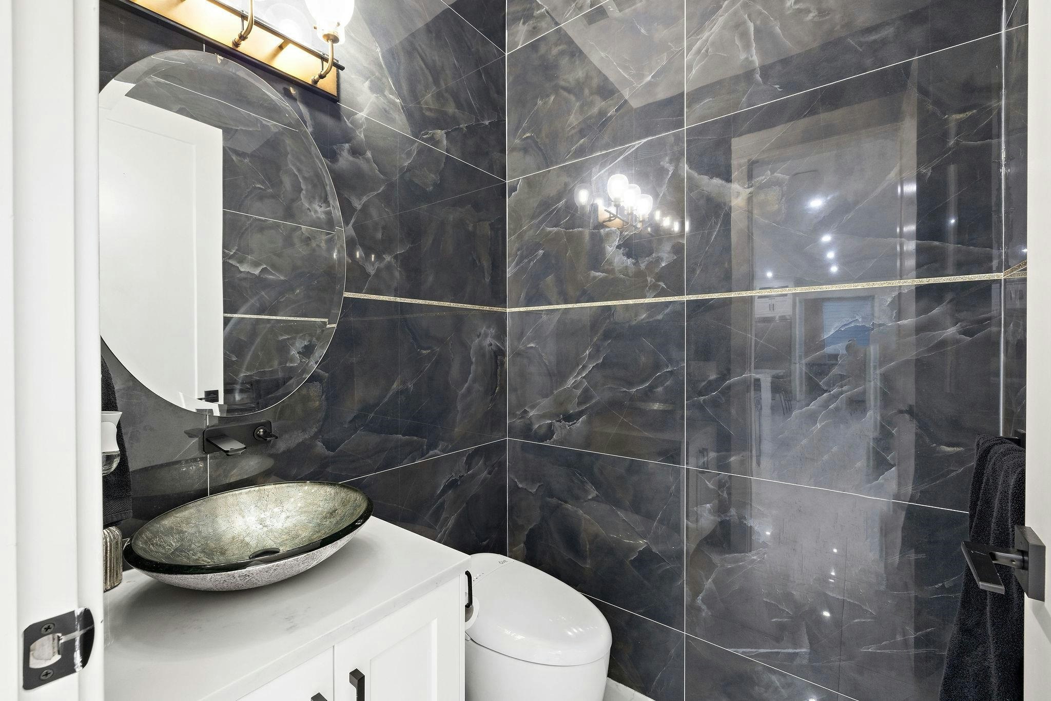 18065 58a Avenue, Surrey, BC, V3S 1N7 - 21