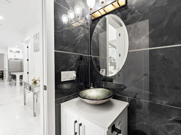 18065 58a Avenue, Surrey, BC, V3S 1N7 - 22