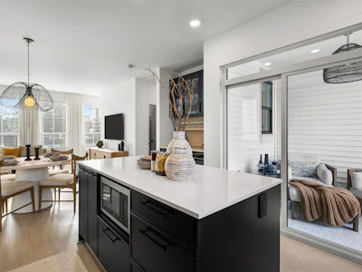 29-2891 Montrose Avenue - 5