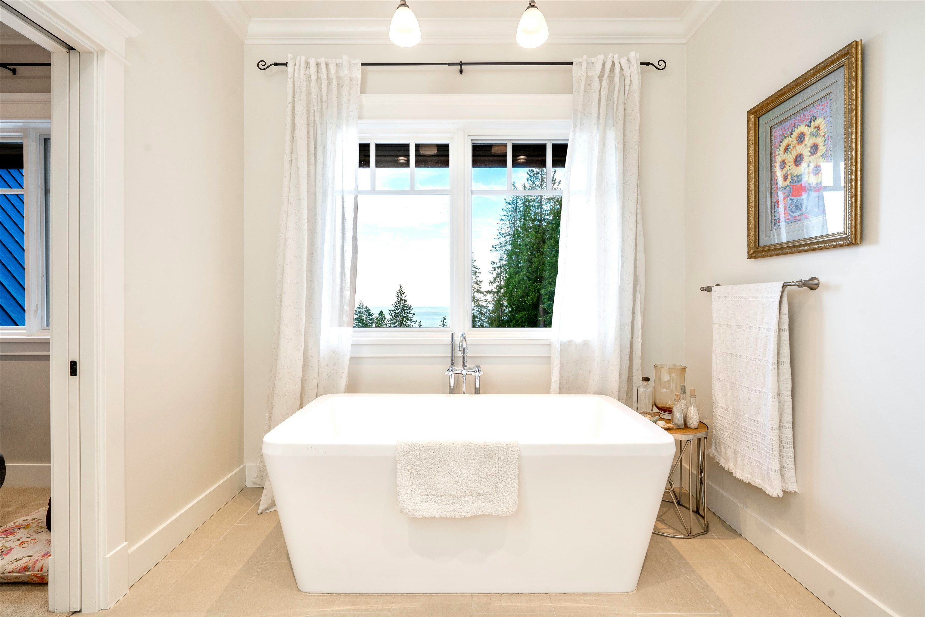 949 Arbutus Bay Lane, Bowen Island, BC, V0N 1G2 - 20