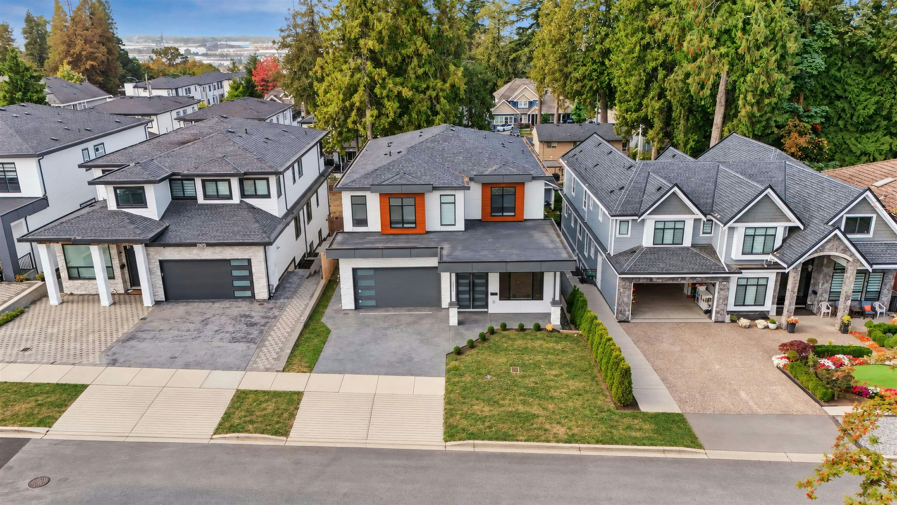 10671 127a Street, Surrey, BC, V3V 5L7 - 2