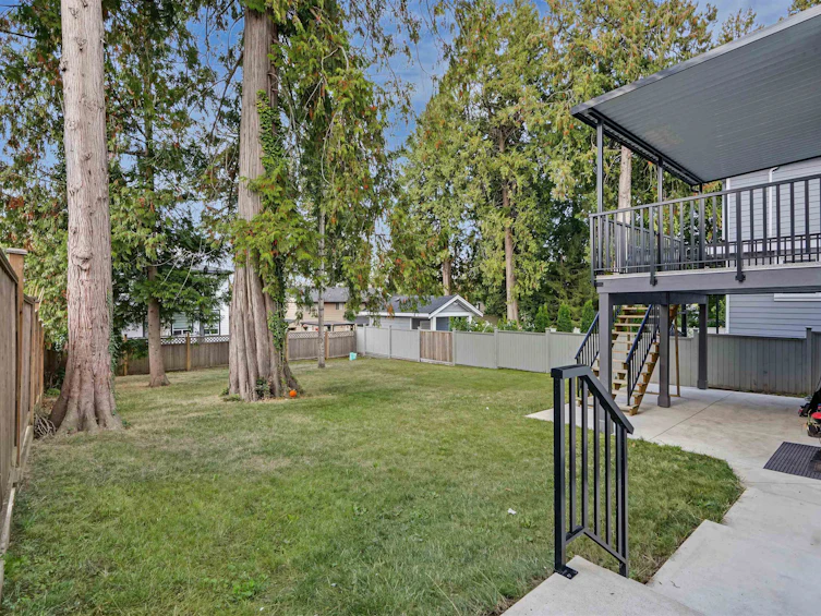 10671 127a Street, Surrey, BC, V3V 5L7 - 10