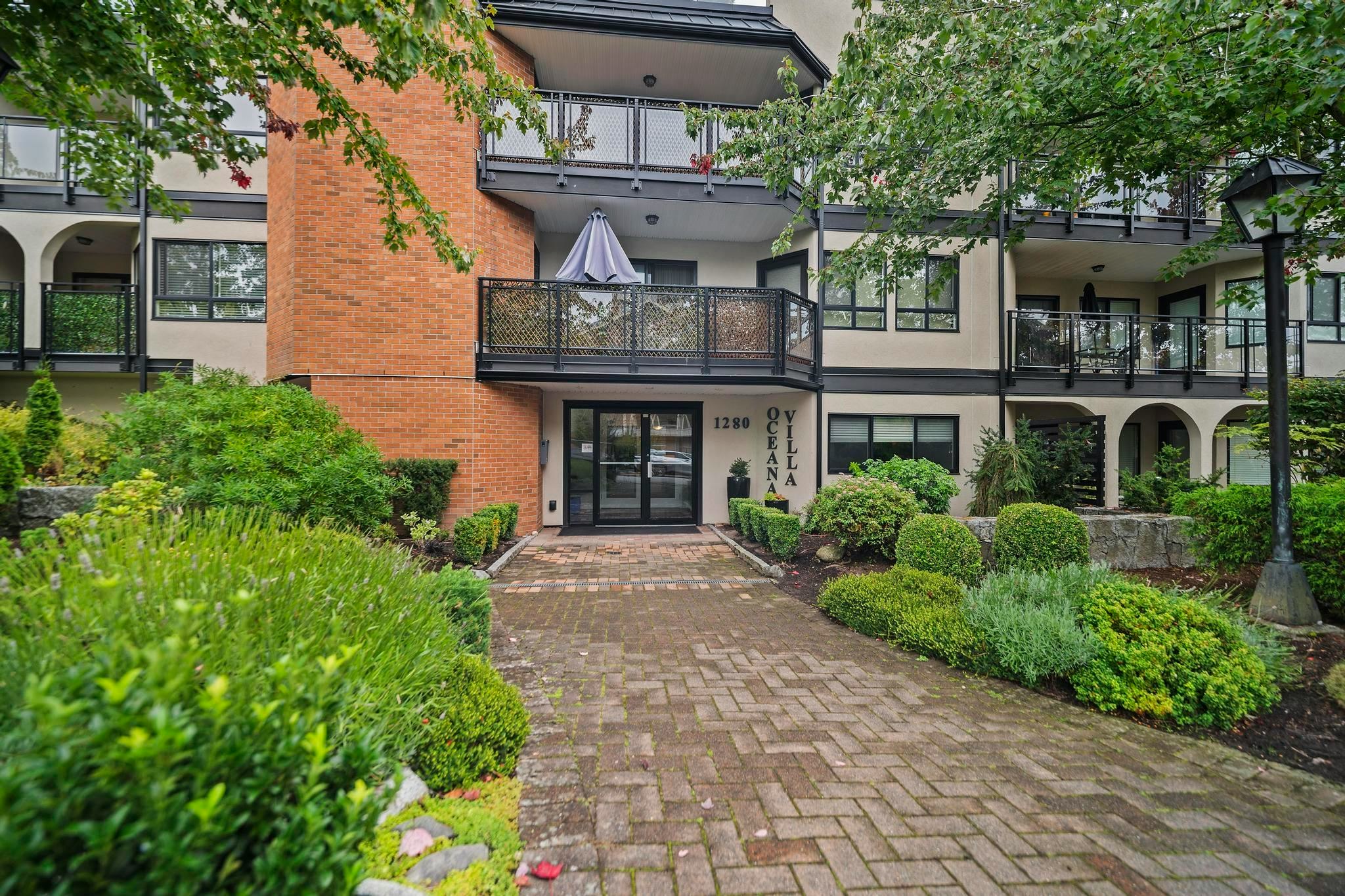 310-1280 Fir Street, Surrey, BC, V4B 4B1
