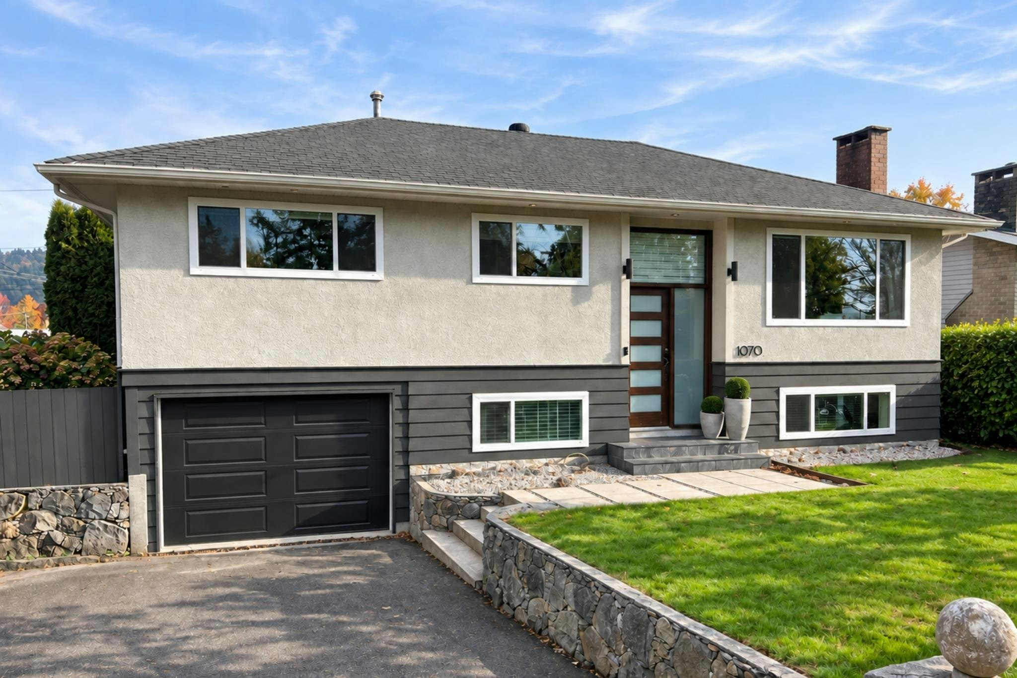1070 Stratford Avenue, Burnaby, BC, V5B 3X8
