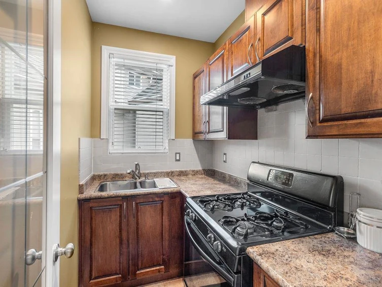 14846 72a Avenue, Surrey, BC, V3S 0T7 - 15