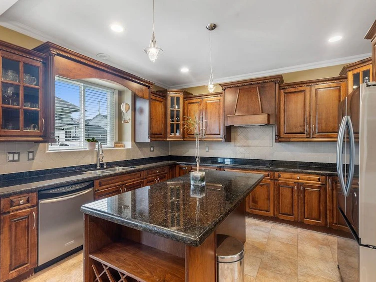 14846 72a Avenue, Surrey, BC, V3S 0T7 - 12