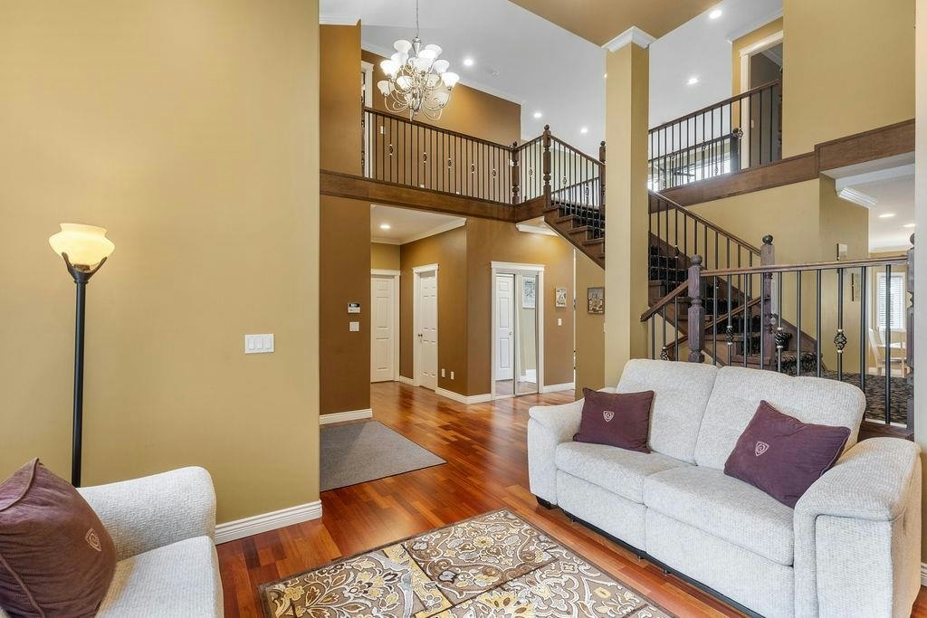 14846 72a Avenue, Surrey, BC, V3S 0T7 - 16