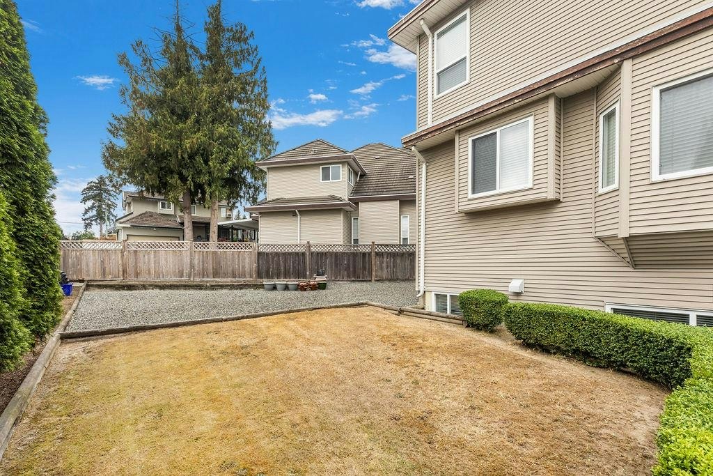 14846 72a Avenue, Surrey, BC, V3S 0T7 - 36