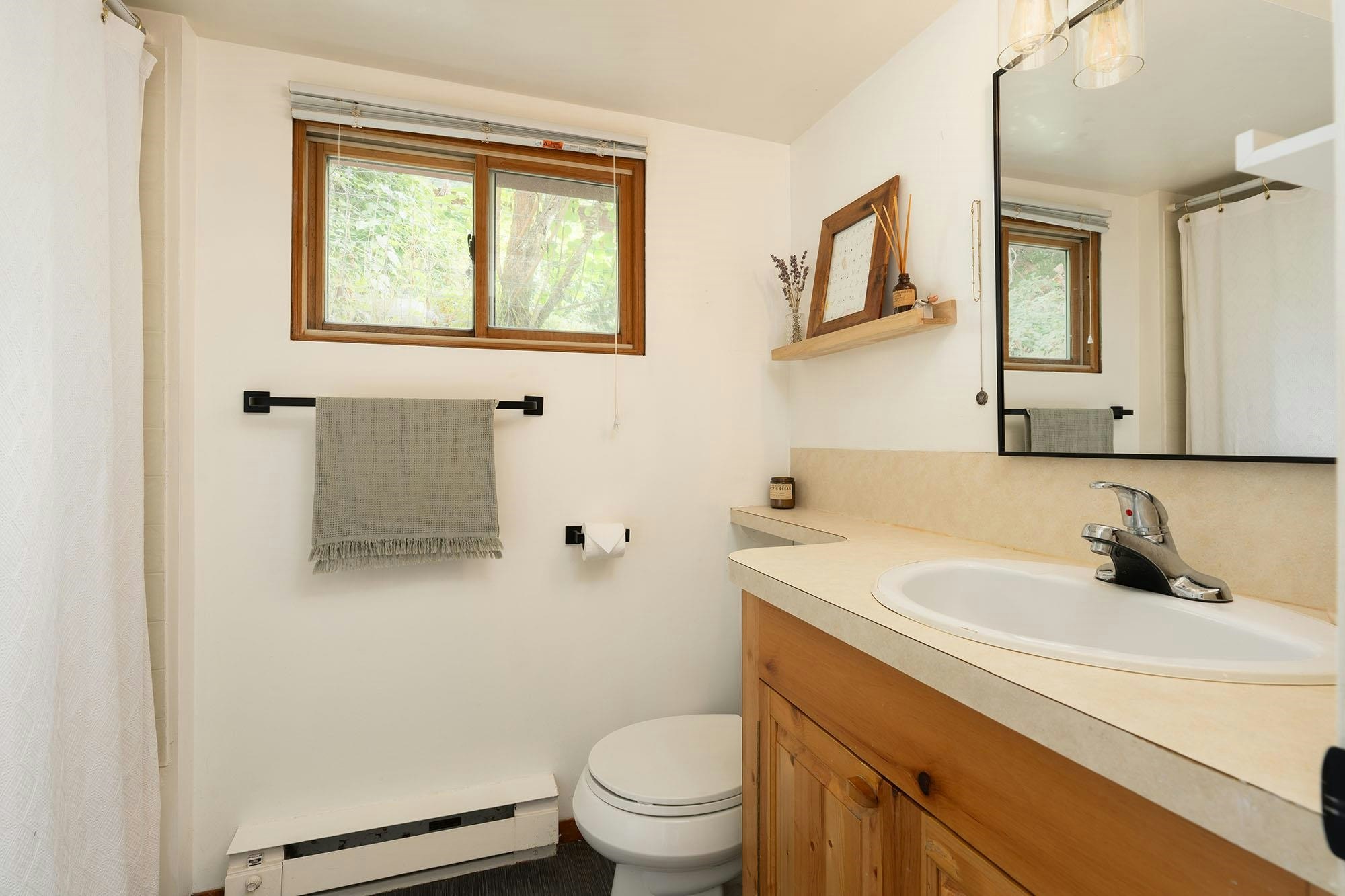 1144 Miller Road, Bowen Island, BC, V0N 1G1 - 13