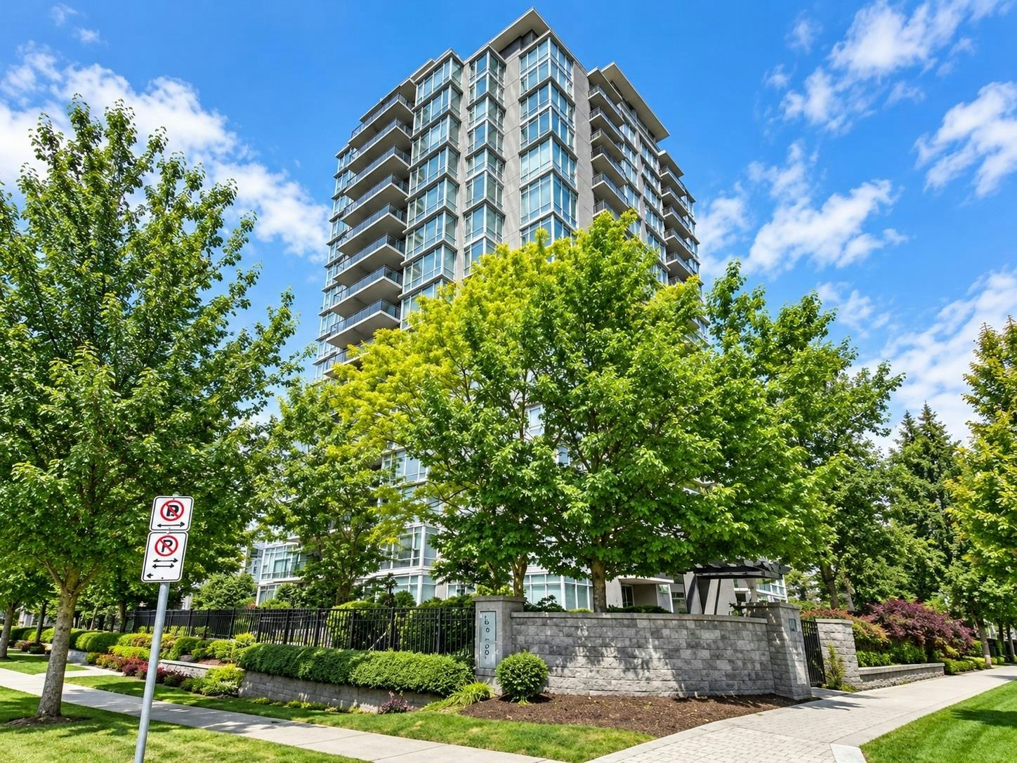 705-555 Delestre Avenue, Coquitlam, BC, V3K 0A9