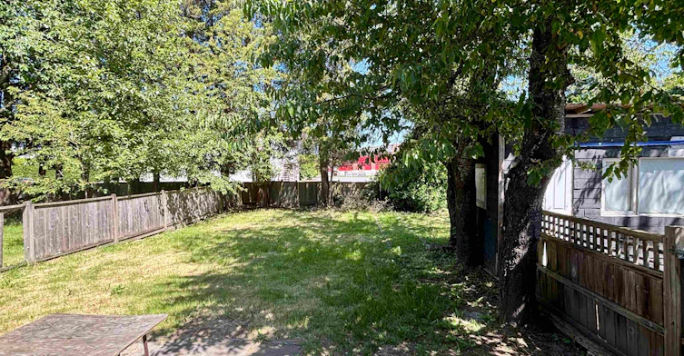 13063 103a Avenue, Surrey, BC, V3T 1S4 - 2