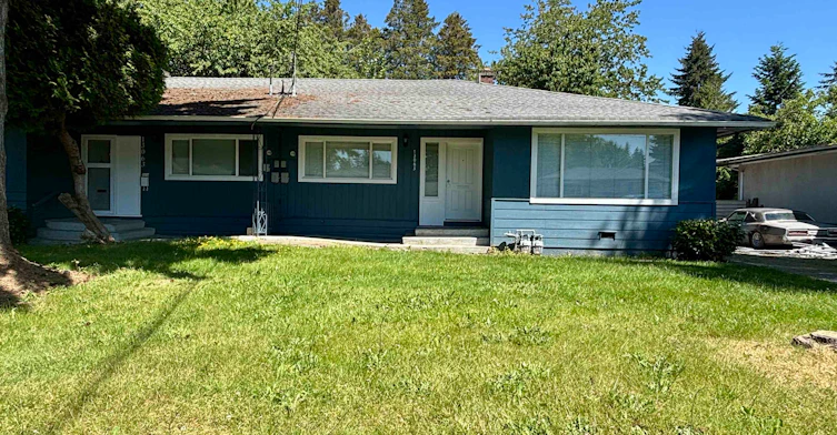 13063 103a Avenue, Surrey, BC, V3T 1S4