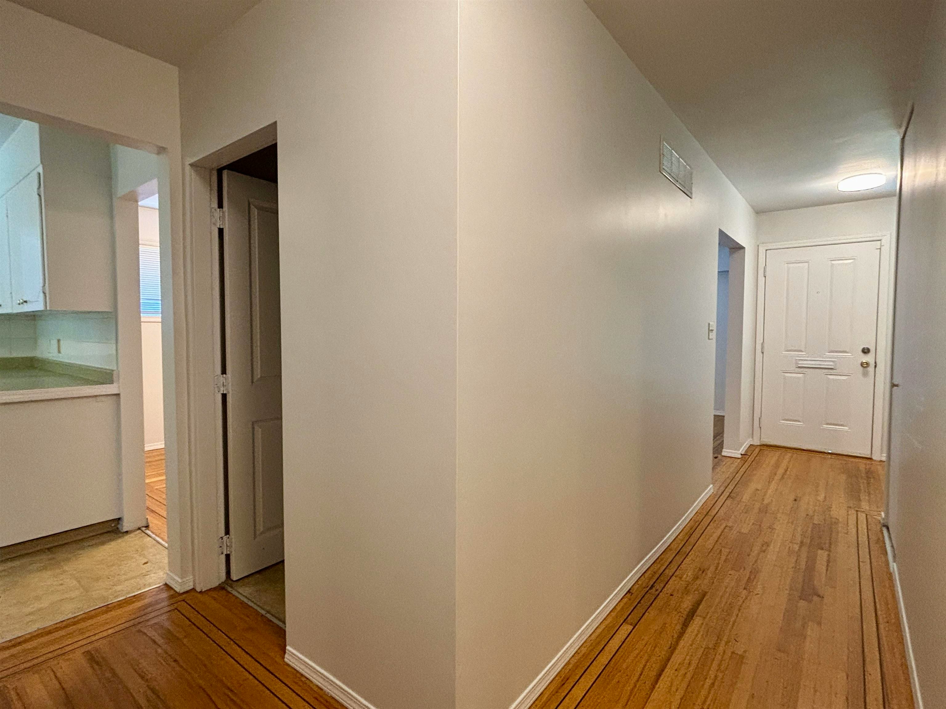 13063 103a Avenue, Surrey, BC, V3T 1S4 - 8