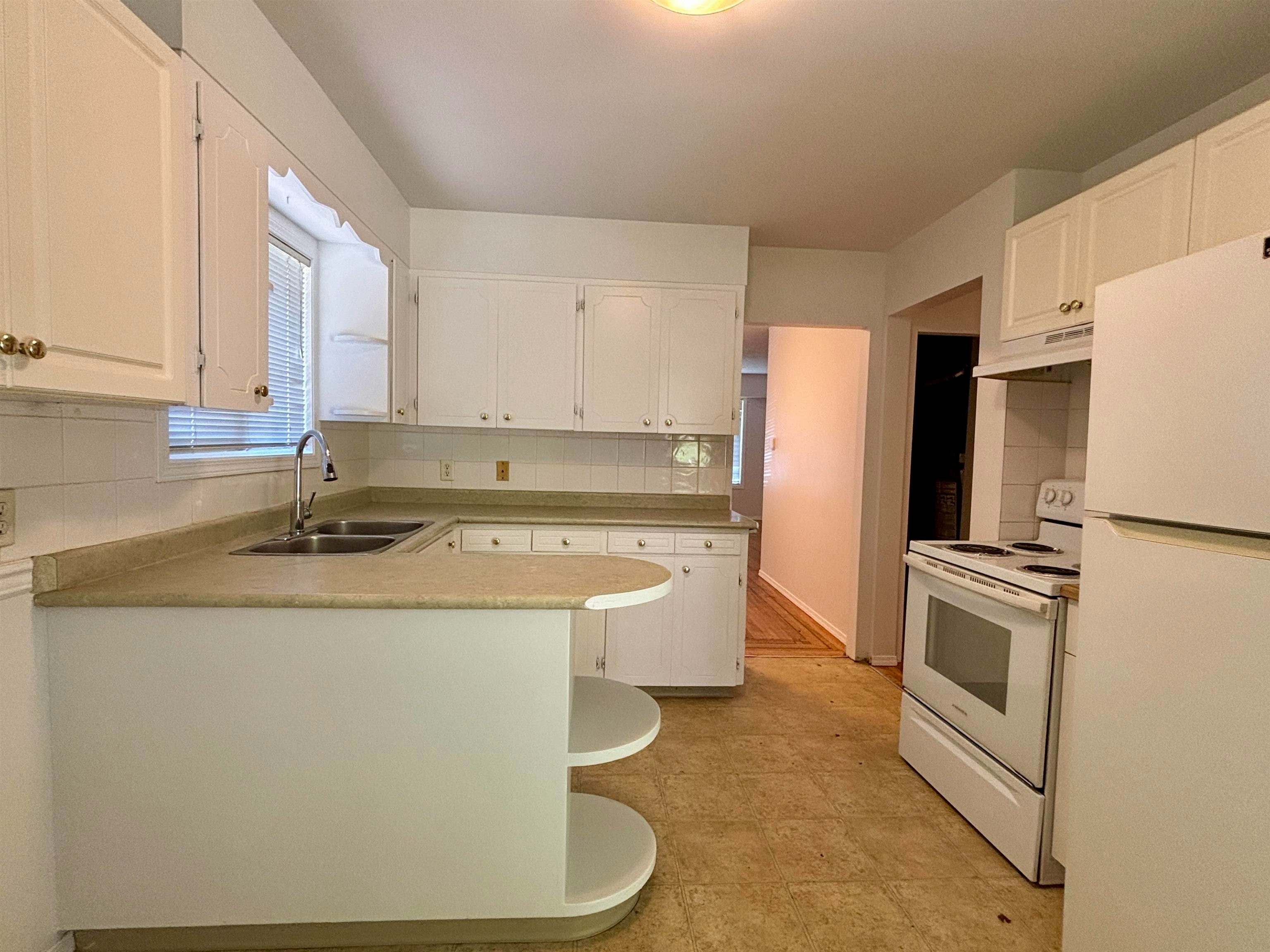 13063 103a Avenue, Surrey, BC, V3T 1S4 - 10