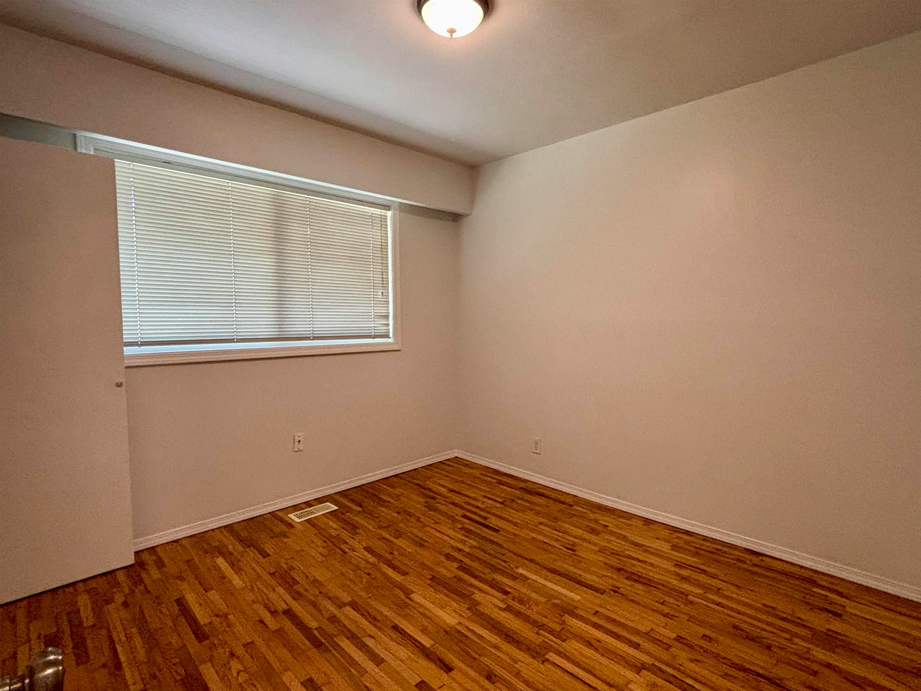 13063 103a Avenue, Surrey, BC, V3T 1S4 - 7