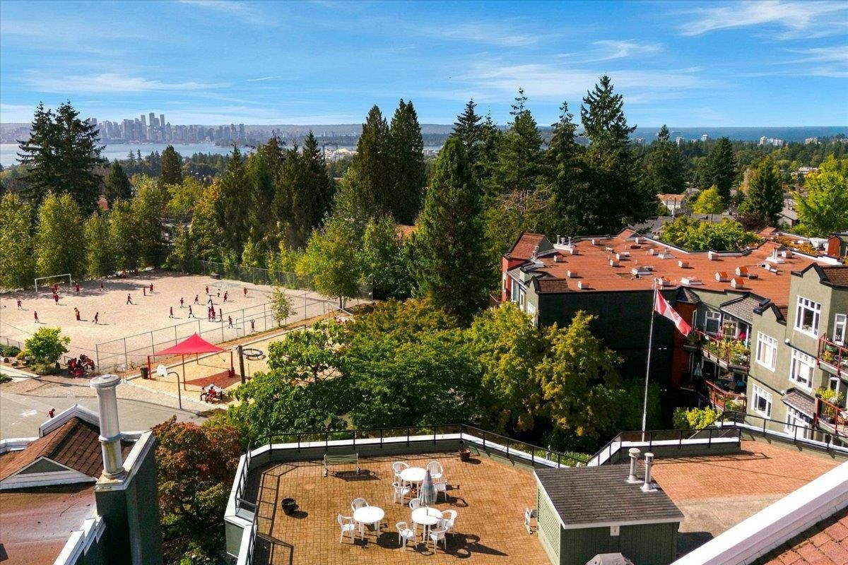 403-121 W 29th Street, North Vancouver, BC, V7N 4L6 - 32