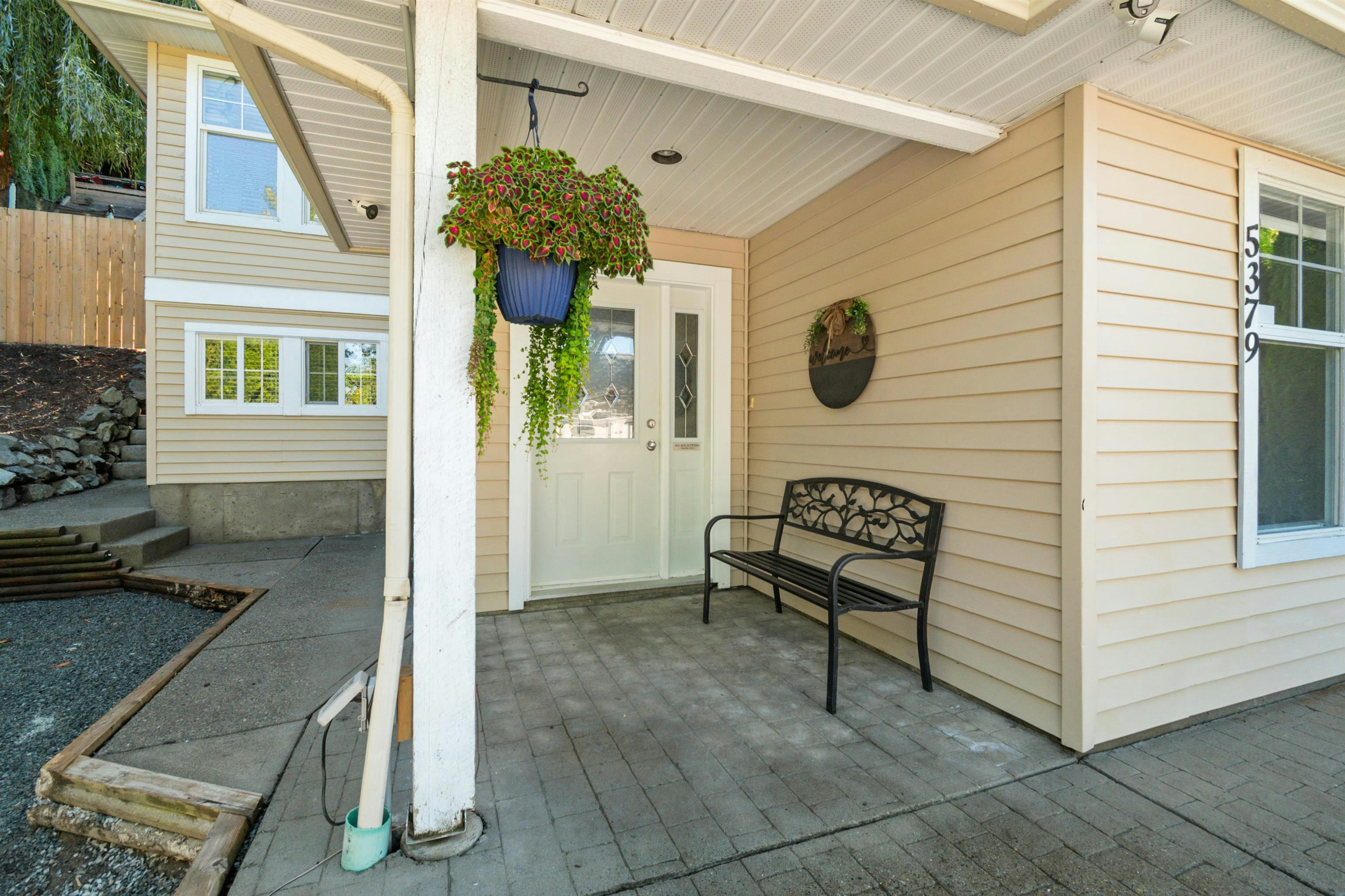 5379 Skyview Crescent - 3