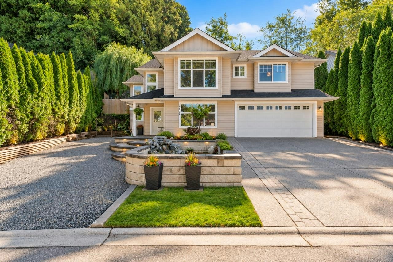 5379 Skyview Crescent - 2