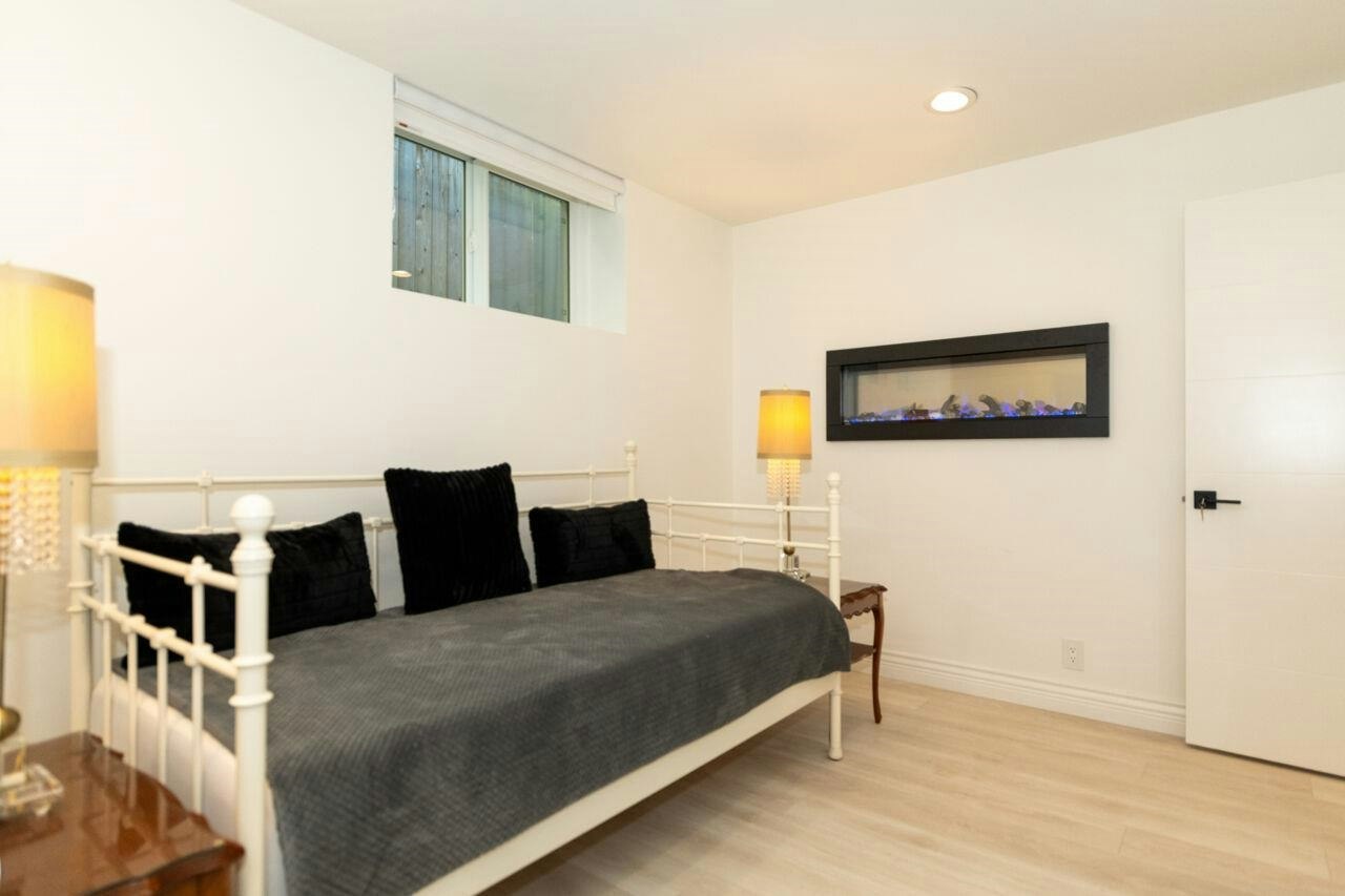 3595 Princess Avenue, North Vancouver, BC, V7N 2E4 - 22