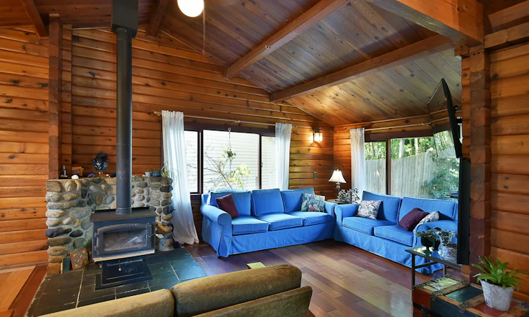 611 Gower Point Road