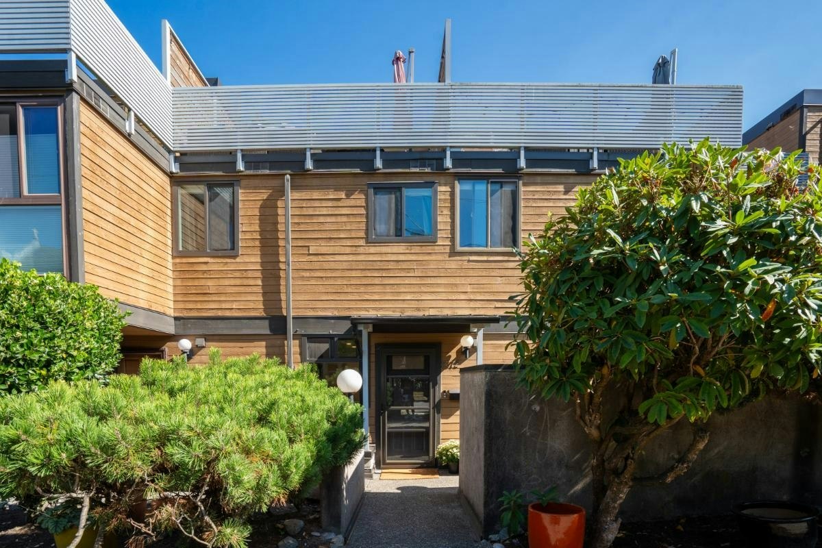 2372 Maple Street - 2