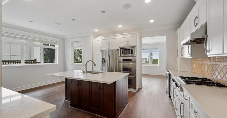 2185 Lawson Avenue, West Vancouver, BC, V7V 2E1 - 3