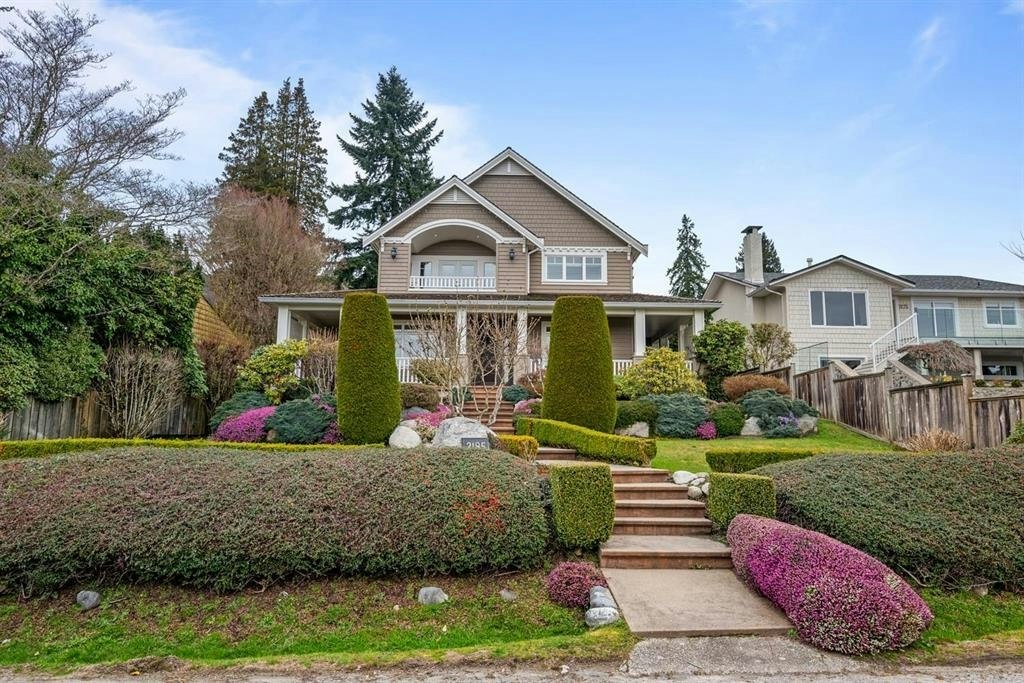 2185 Lawson Avenue, West Vancouver, BC, V7V 2E1