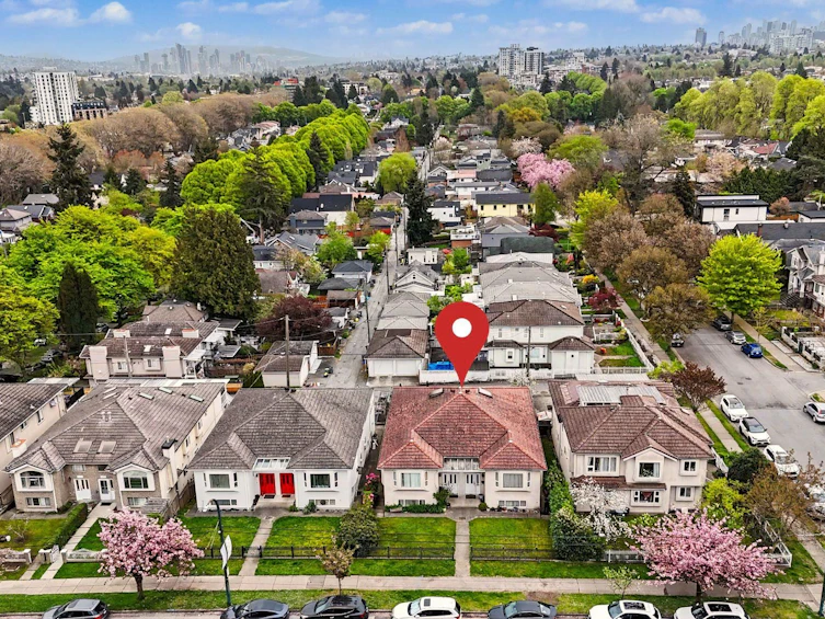 3840 Fraser Street, Vancouver, BC, V5V 4E2 - 8